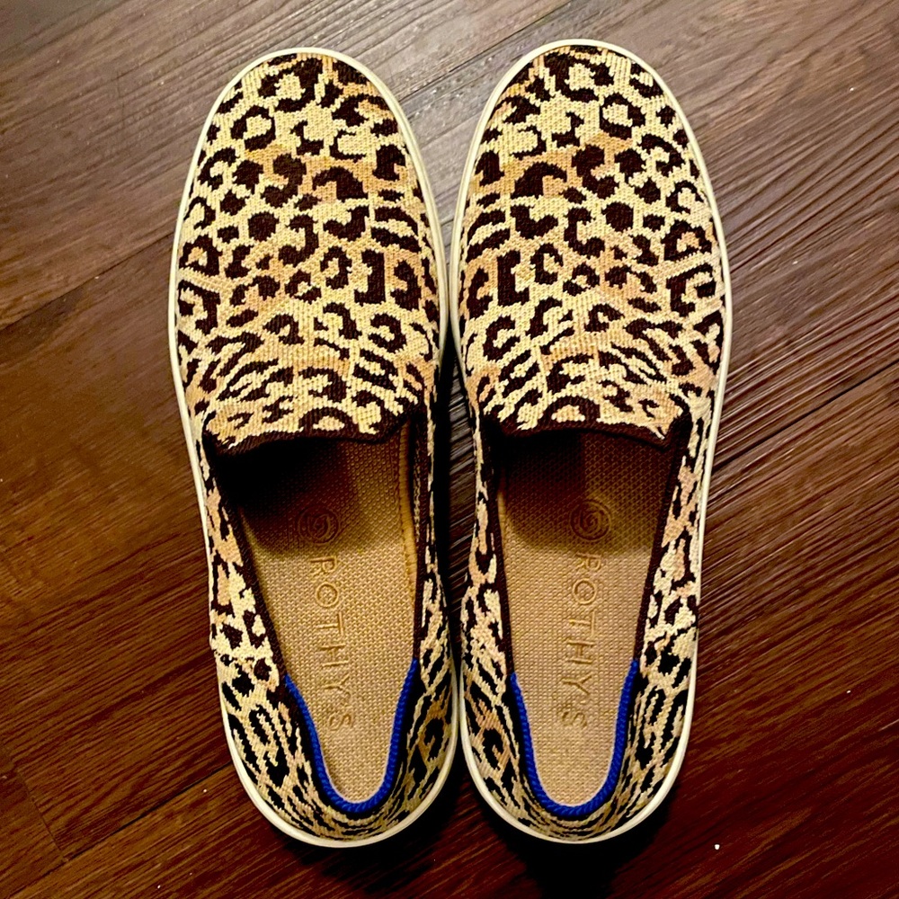 Fun casual women’s Rothy’s, leopard print slip on sneaker